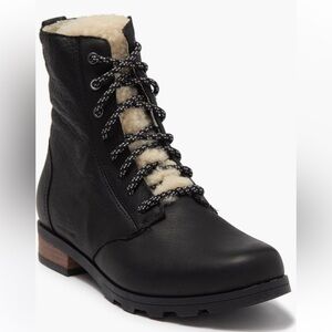 NEW Sorel Emelie Genuine Shearling Short Lace-Up Boots - Size 8.5